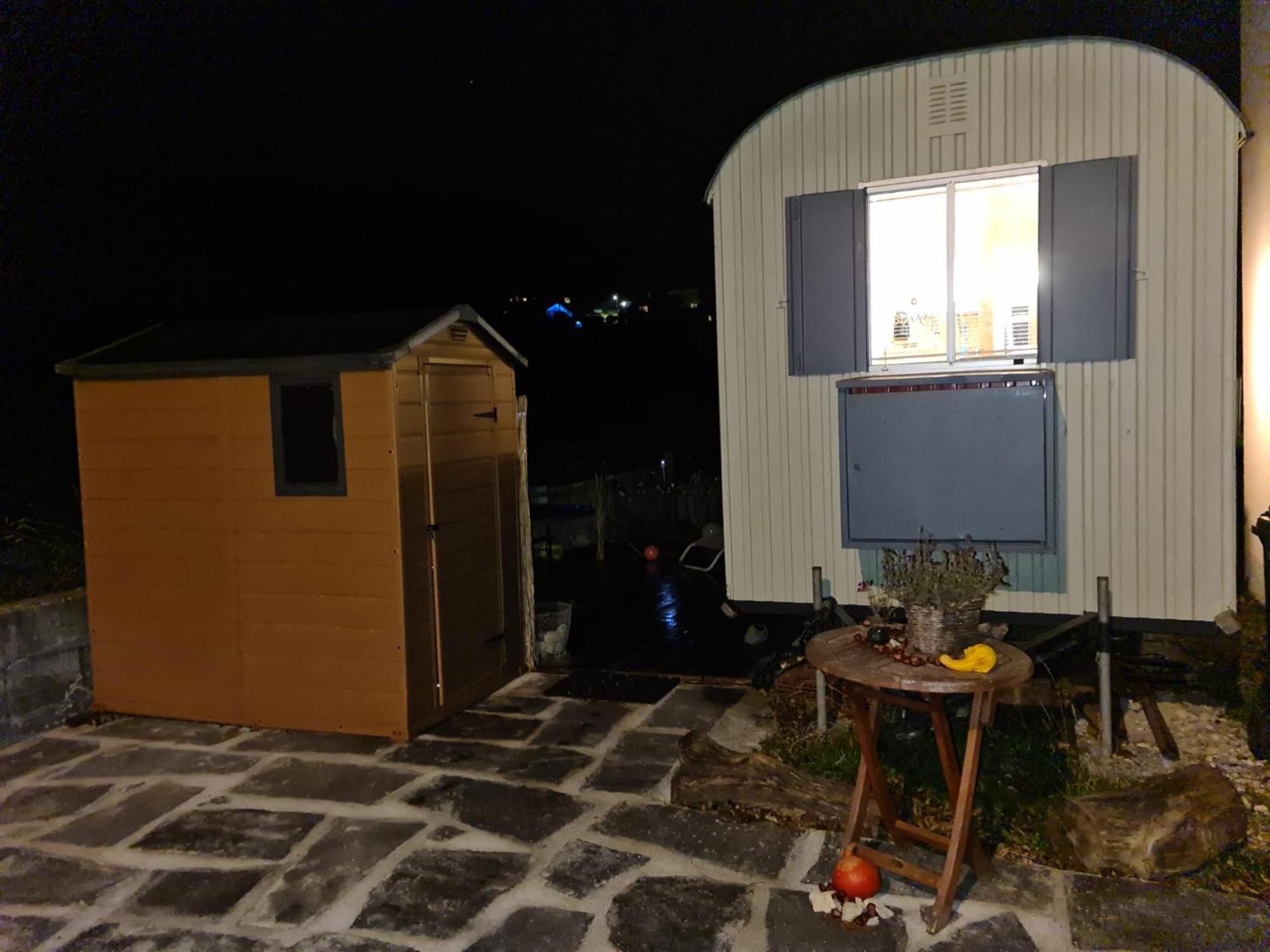 La Roulotte Appartement Travers Buitenkant foto