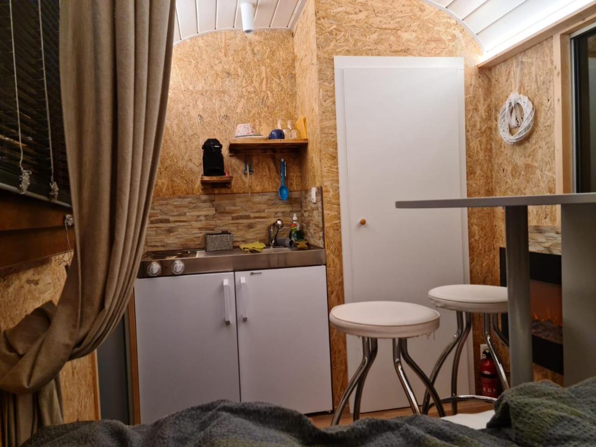 La Roulotte Appartement Travers Buitenkant foto